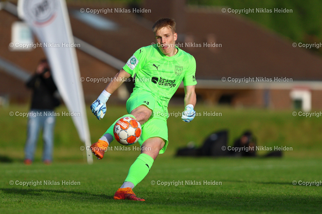NH_JFVLübeckU19_HolsteinKielU19_SHFVLandespokal_14052026 | #33 Lennard Schröder (JFV Lübeck U19)Fußball I Junioren I SHFV-Landespokal (A-Junioren) I Saison 2025-2026 I Finale I JFV Lübeck U19 - Holstein Kiel U19 I 14.05.2026 I Uwe-Seeler-Fußball-Park
