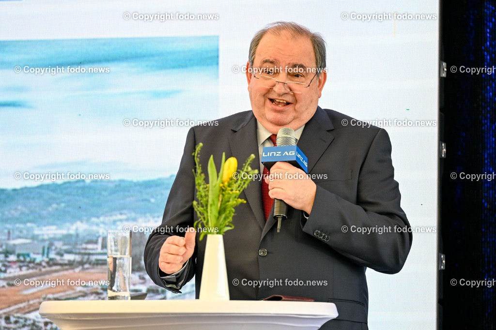 Spatenstich Hochwasserschutz Hafen Linz_ 06.2024_-29 | 06.02.2024, Hafen Linz, AUT, Spatenstich Hochwasserschutz Hafen Linz, Ein Jahrhundertprojekt, im Bild Erich Haider (Generaldirektor der LINZ AG)