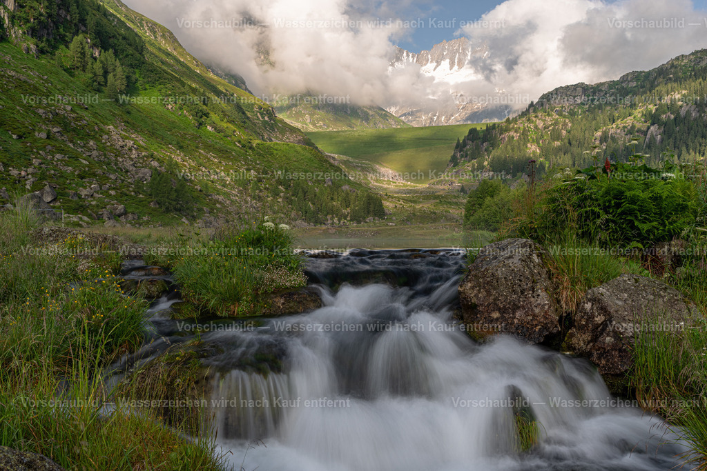 Göscheneralp unterhalb des Gammastock | Schweiz, Urner Alpen - Realisiert mit Pictrs.com