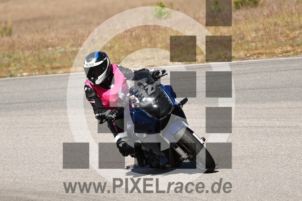 0032-20260514_11414 | Schöne Erinnerungen an spannende Momente - das festzuhalten ist unser Job. PIXELrace.de ist seit 2003 auf den Rennstrecken Europas unterwegs um die Action draußen beim Fahren und die wunderbare Stimmung imm Fahrerlager für euch einzufangen.