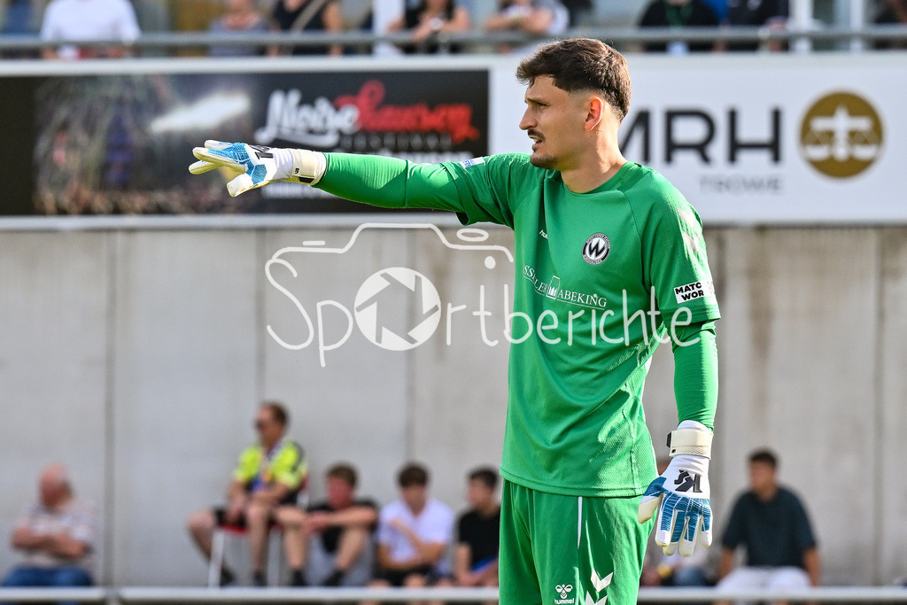 FC Pipinsried - SV Wacker Burghausen | im Bild Markus SCHÖLLER (SV Wacker Burghausen 1) / Einzelfoto / Freisteller / Landespokal Bayern: FC Pipinsried - SV Wacker Burghausen; Küchenstadel-Arena am 26.08.2025