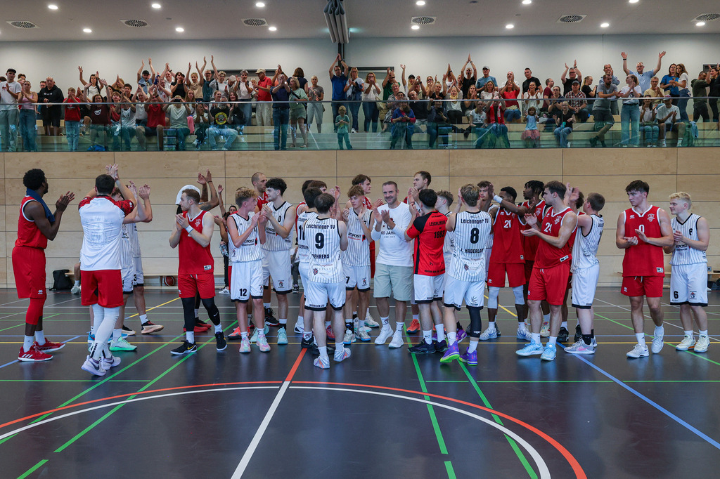 Pro A BAYER GIANTS vs Leichlinger TV  Test-139 | Fotos von Basketballspielen aus dem Raum NRW fotografiert von Gero Mueller-Laschet und Daniel Schaefer - Realisiert mit Pictrs.com