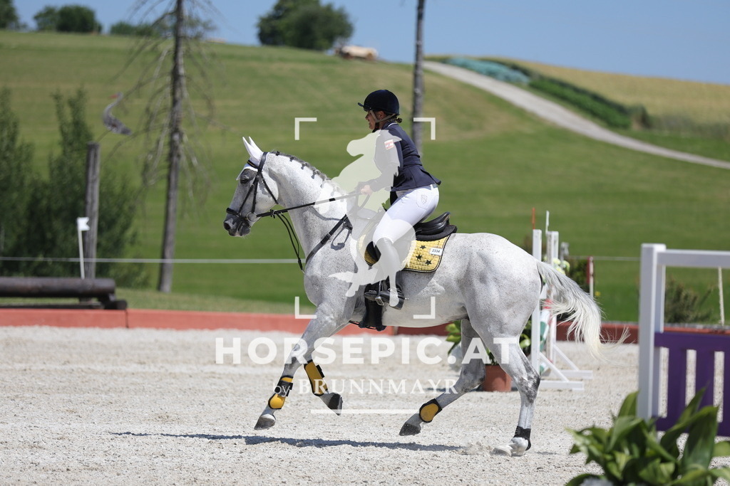 0P6A9698 | Willkommen bei Brunnmayr - Design & Fotografie – Ihrem Spezialisten für Reitturniere und Pferdeveranstaltungen in Oberösterreich, Salzburg und Bayern! Seit über 17 Jahren sind wir leidenschaftlich dabei.