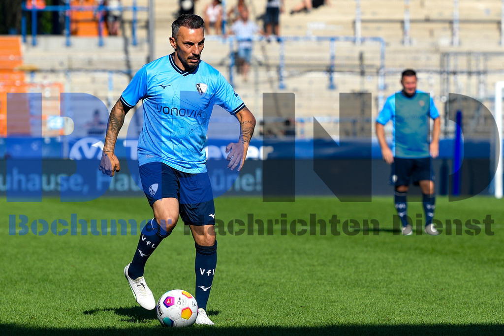  09.09.2023 - 
 | Christian Schnaubelt / Bochumer Nachrichtendienst (BOND) - 175 Jahre VfL Legendenspiell: VfL Bochum 1848 vs. Stadtauswahl  - Realisiert mit Pictrs.com