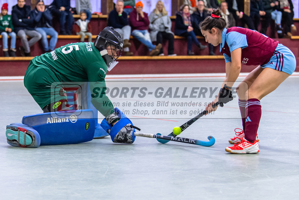 SM_20231216-D5A_5280 | 1.Bundesliga Hallenhockey  (W) UHC - DCadA / 3:2 (2:2)