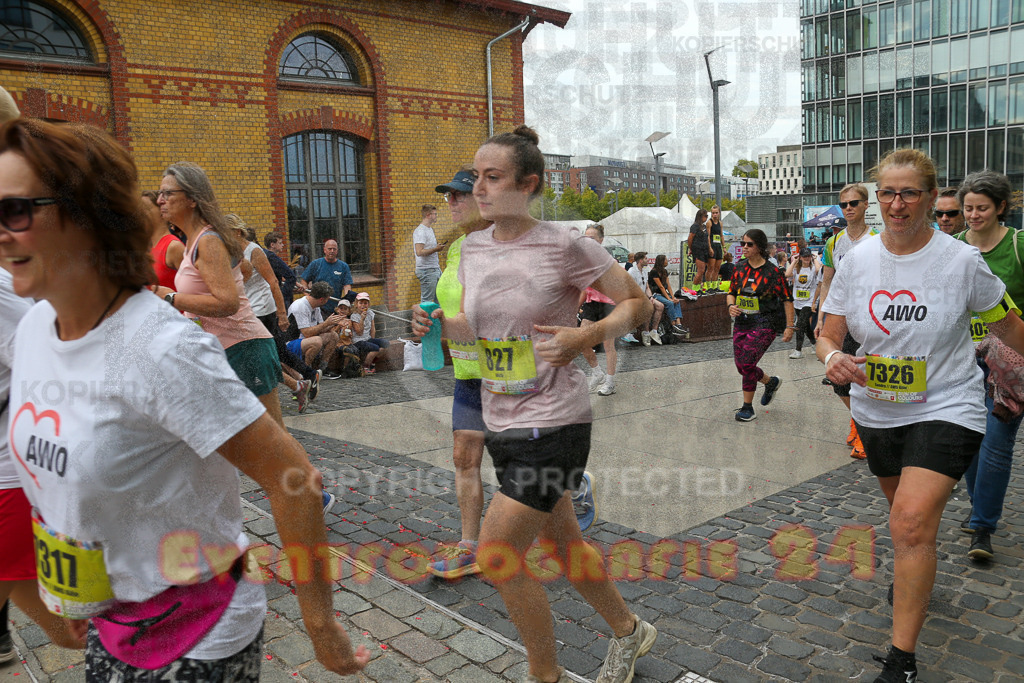 250920_1301_EX1_3827 | Sportfotografie im Rhein-Sieg Kreis, Köln, Bonn, NRW, Rheinland Pfalz, Hessen, etc. Unser Tätigkeitsfeld umfasst den Laufsport vom Volkslauf über den Marathon, Duathlon, Triathon bis zum Ultralauf wie Kölnpfad Ultra oder Schindertrail.