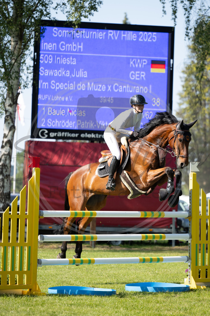 994A3255 | sabrinanicolaifotografie - Realisiert mit Pictrs.com