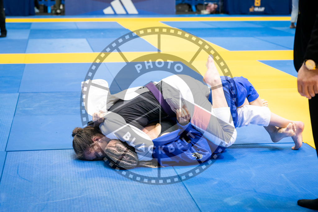 20240125PBB02779 | Fighters compete during the sixth day of the Brazilian Jiu-jitsu European Championship of the IBJJF in Paris, France, on January 25, 2024.