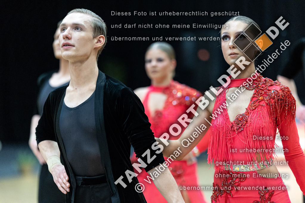 20240406-12285 | Hier finden Sie Tanz Bilder vom Latein und Standard Formationen tanzen. Sportbilder vom Tanzsport. Schöne Fotos und von Weltmeisterschaft, Europameisterschaft, Bundesliga, Regionalliga, Oberliga und Landesliga sowie von GOC Stuttgart, DanceComp, WM Bremen