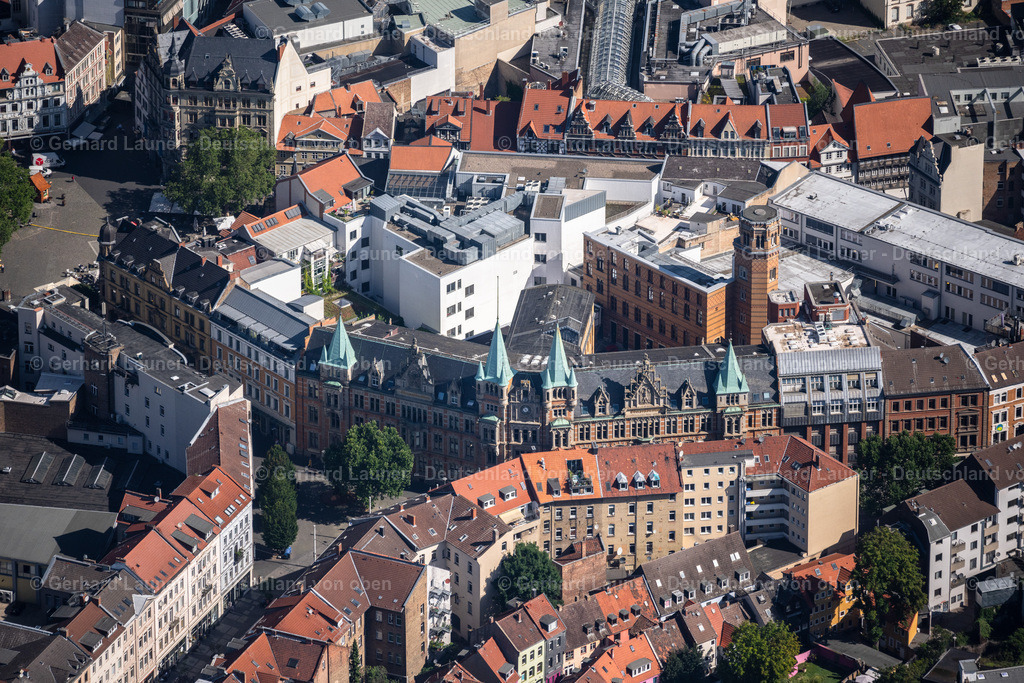 4035209 | BRAUNSCHWEIG 31.07.2020 Bürogebäude des Verwaltungs- und Geschäftshauses an der Friedrich-Wilhelm-Straße in Braunschweig im Bundesland Niedersachsen, Deutschland. // Office building in Brunswick in the state Lower Saxony, Germany. Foto: Gerhard Launer