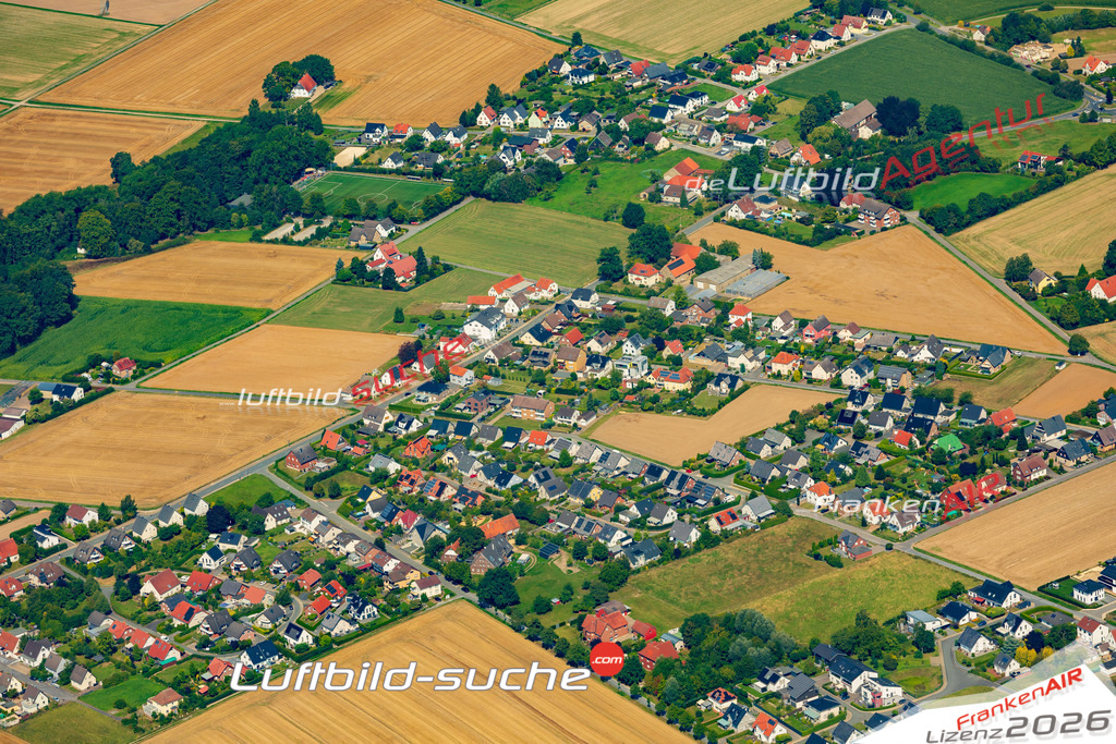 Luftbild Vs Google Maps  Herringhausen  Hiddenhausen -Das Luftbild wurde 2025 vom UL-Flugzeug heraus erstellt ( keine Drohnenluftbilder ) - Hochauflösende Luftaufnahme -Nicht vergleichbar mit Google Maps oder Satelittenbilder- Die Geschenkidee !Mit Lizenz und Bildrechte bestellbar