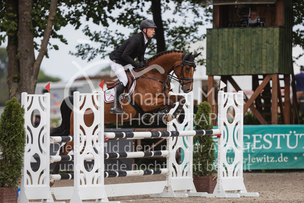 250506_Mühlen_SprPf-L2-426 | Deine schönsten Turniermomente als professionelle Fotos! Entdecke hochwertige Pferdesport-Fotografie im Online-Shop. Jetzt Fotos finden & bestellen!