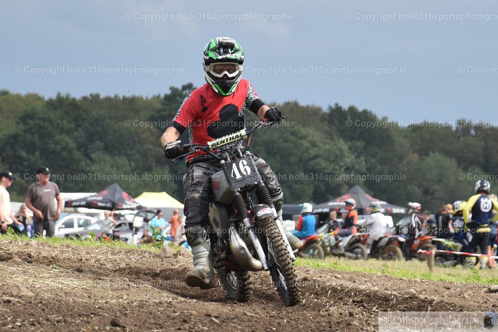 DSC_0060_01 (2) | Sportfotografie , Motorsport, Motoross, Reitsport, Mointainbike, Enduro,
Landschaft , Outdoor, Eventfotografie, Landschaft, Bilder online bestellen - Realisiert mit Pictrs.com