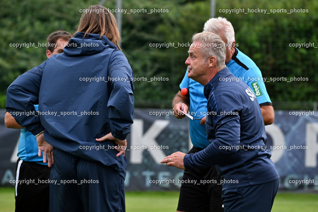 SAK vs. ATUS Ferlach | Headcoach SAK Richard Huber, Tormancoach SAK Johann Smrecnik, Eric Erlbeck Referee, SAK vs. ATUS Ferlach, SAK vs. ATUS Ferlach am 01.08.2025 in Klagenfurt (Sportpark Welzenegg), Austria, (Photo by Bernd Stefan)