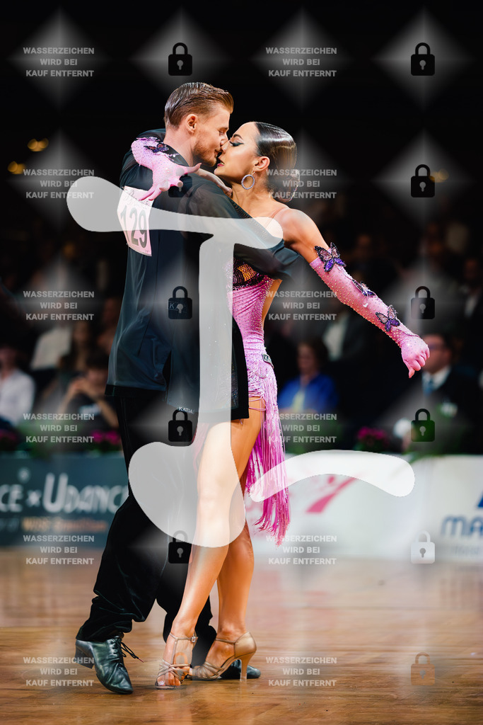 GOC 2025 - WDSF GrandSlam Latin 29th (129) Daniel Schmuck _ Irina Tudorache (Germany)-2025-08-23-3596 | Webshop for digital downloads and prints of dance sport, event & show photographer Julian Link - Realisiert mit Pictrs.com