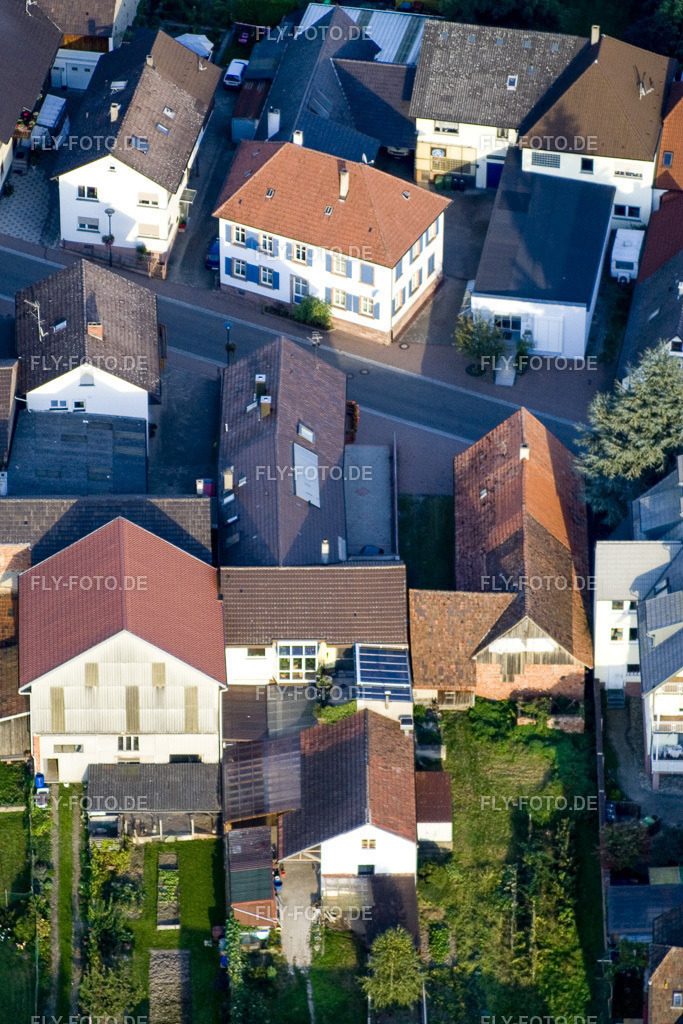 Ortsverwaltung | Luftbild: Ortsverwaltung im Ortsteil Urloffen in Appenweier im Bundesland Baden-Württemberg in Deutschland. Foto: IMG_8185.jpg vom 15.09.2007 durch Werner Riehm/FLY-FOTO.de - Realisiert mit Pictrs.com