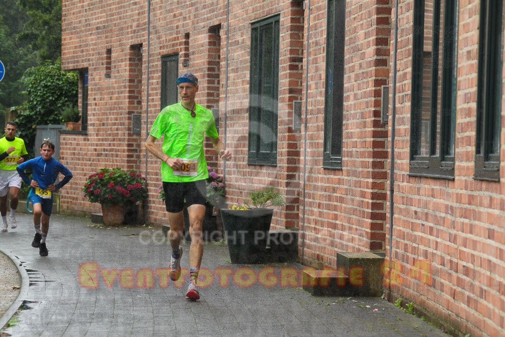 240622_1038_EV4_0397 | Sportfotografie im Rhein-Sieg Kreis, Köln, Bonn, NRW, Rheinland Pfalz, Hessen, etc. Unser Tätigkeitsfeld umfasst den Laufsport vom Volkslauf über den Marathon, Duathlon, Triathon bis zum Ultralauf wie Kölnpfad Ultra oder Schindertrail.