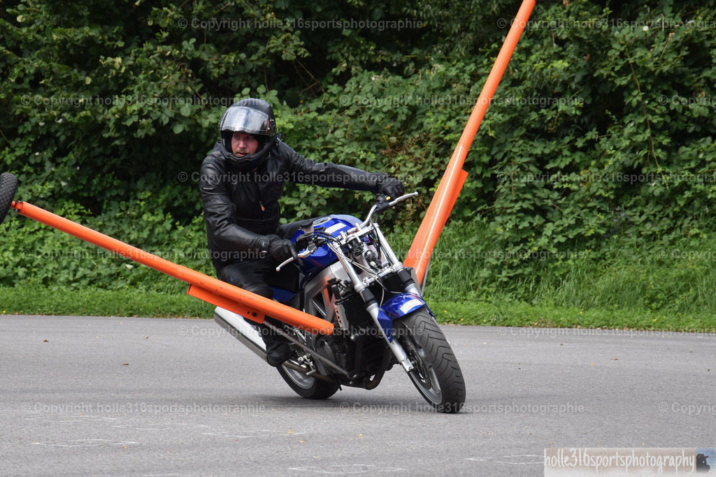 DSC_0695 | Sportfotografie , Motorsport, Motoross, Reitsport, Mointainbike, Enduro,
Landschaft , Outdoor, Eventfotografie, Landschaft, Bilder online bestellen - Realisiert mit Pictrs.com