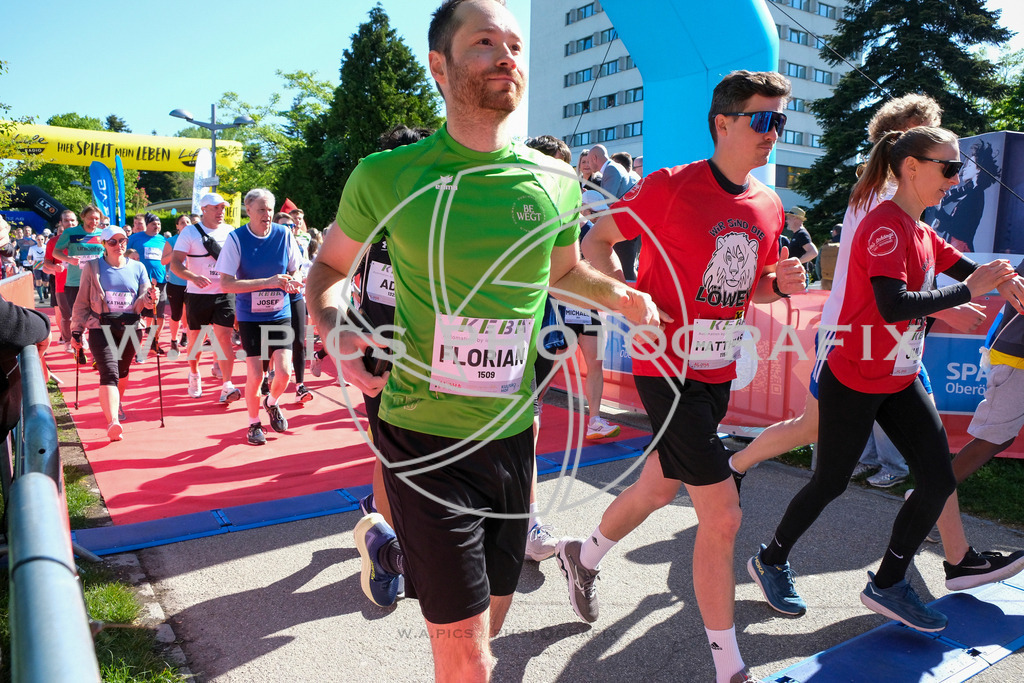 ..... | LINZ,AUSTRIA,27.April 24, Int. 3 Brückenlauf Linz  , Image shows: Photo: WAPICS / Michael ring