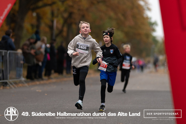 Süderelbe Halbmarathon 2025 I 09.11.2025 I Fotograf_DerSportfotograf.I 00176 | Der Sportfotograf. - Realisiert mit Pictrs.com