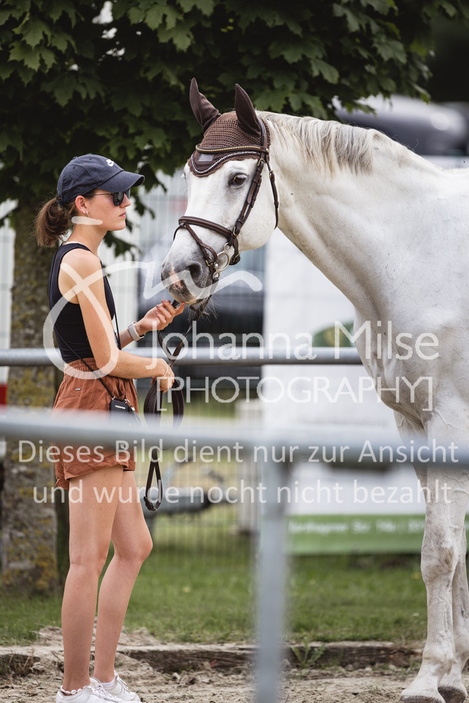 230824_Delbrueck_AmateurM2-201 | Deine schönsten Turniermomente als professionelle Fotos! Entdecke hochwertige Pferdesport-Fotografie im Online-Shop. Jetzt Fotos finden & bestellen!