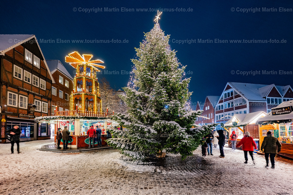 Stade Weihnachtsmarkt Pferdemarkt Schnee Winter_ELS_8410051223 | Stader Weihnachstmarkt - Realisiert mit Pictrs.com