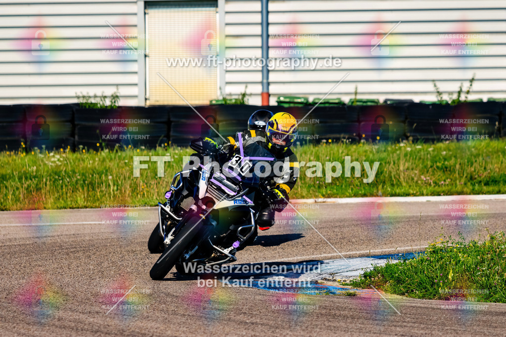 030-1309 | Hier findet Ihr Bilder von Touristenfahrten auf der Nürburgring Nordschleife oder von anderen Veranstaltungen die ich besucht habe. Viel Spass beim Durch Schauen 