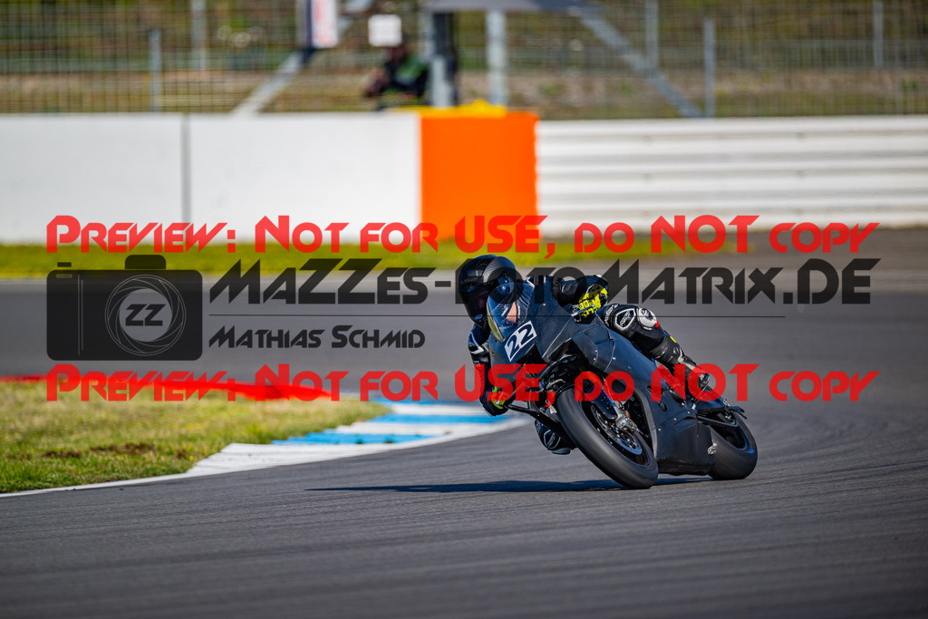 MaZZes_Fotomatrix_20260406_6007705_1291 | WEISS