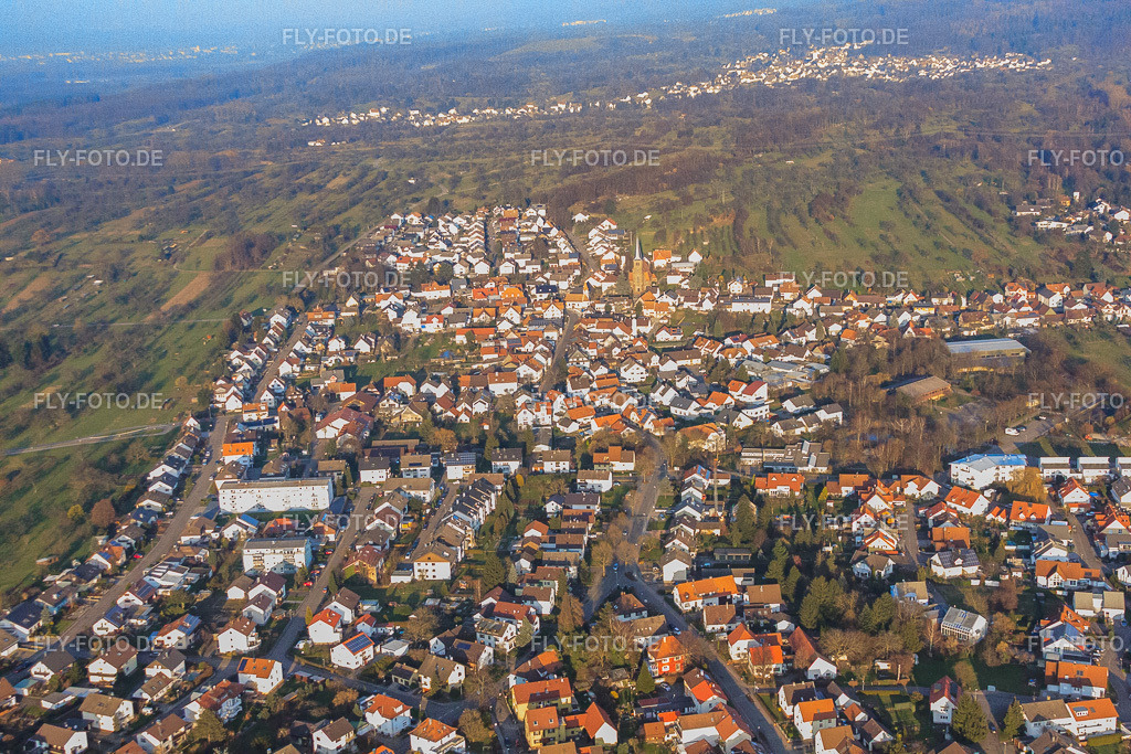 Ortsansicht im Winter von Südwesten | Luftbild: Ortsansicht im Winter von Südwesten in Bischweier im Bundesland Baden-Württemberg in Deutschland. Foto: IMG_62027.jpg vom 31.01.2014 durch Werner Riehm/FLY-FOTO.de - Realisiert mit Pictrs.com