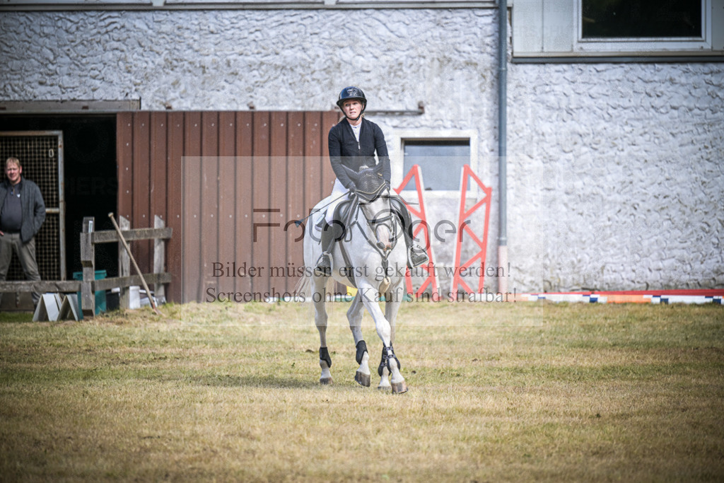 DOS_0484 | Entdecke hochwertige Reitturnierfotos von Foto Oger. Professionell, emotional und authentisch – jetzt Lieblingsmomente im Shop bestellen.Deutschlandweite Turnierfotografie. - Realisiert mit Pictrs.com
