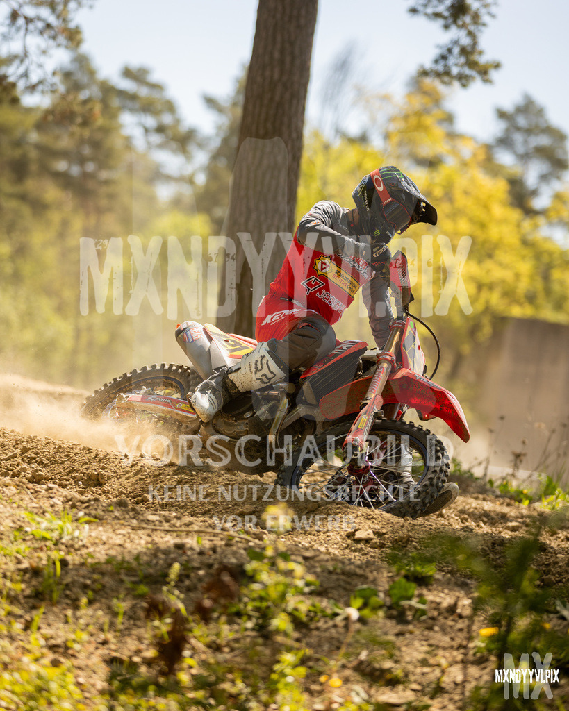 866A4990 | mxndyyvipix