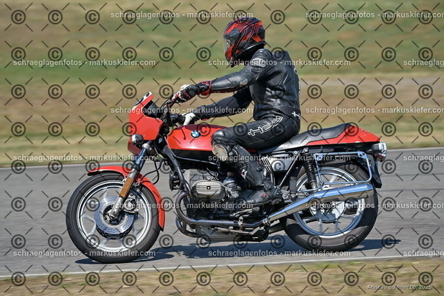 26bc03-2559 | markuskiefer.com - Realisiert mit Pictrs.com