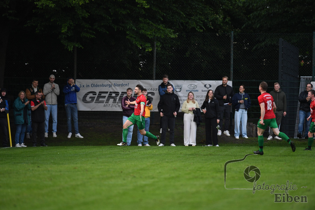 BV Bockhorn-SG FriPe | Relegation zur Kreisliga; BV Bockhorn (blau)-SG FriPe (rot) am 05.06.2025 in Oldenburg/Ofenerdiek (Lagerstraße), Photo: Philip Eiben 2025 - Realisiert mit Pictrs.com