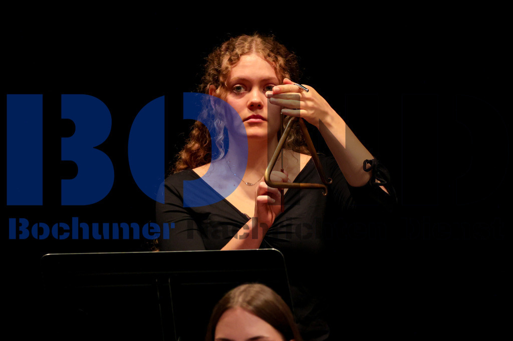 Maerkisches Jugendsinfonieorchester (MJO) {date} -  | {headline}(Foto: Sebastian Sendlak / BOND) - Realisiert mit Pictrs.com