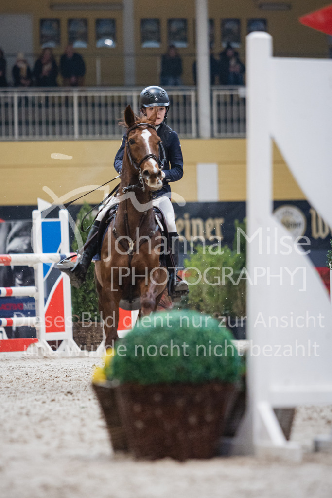 230212_Warstein_Pony-M-229 | Deine schönsten Turniermomente als professionelle Fotos! Entdecke hochwertige Pferdesport-Fotografie im Online-Shop. Jetzt Fotos finden & bestellen!