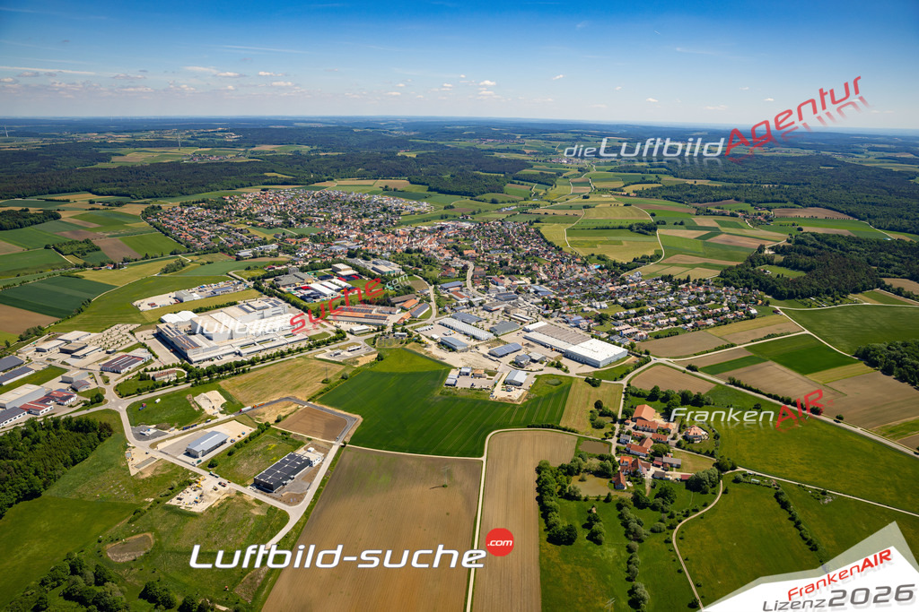 Die Luftaufnahme Gewerbegebiet - Monheim wurde 2022 vom Flugzeug aus (keine Drohne) erstellt. Hohe Auflösung -für große Poster und Wandbilder geeignet - Garantiert!