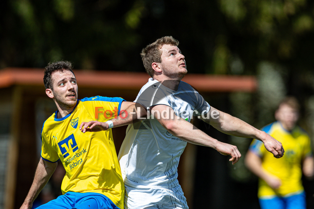 SC Böbing vs SG SV Eberfing/SV Söchering | Abstiegs Qualifikationsrunde A-Klasse Gruppe P, SC Böbing vs SG SV Eberfing/SV Söchering, 20240414,
Duell zwischen Stefan NEBL (SVES 8) und David KEßLER (SCB 10),
2024-04-14 in Böbing (Sportplatz Böbing)
8 Stefan NEBL (SVES 8), 10 David KEßLER (SCB 10)
Copyright: WolfgangxLindner foto-lindner.de