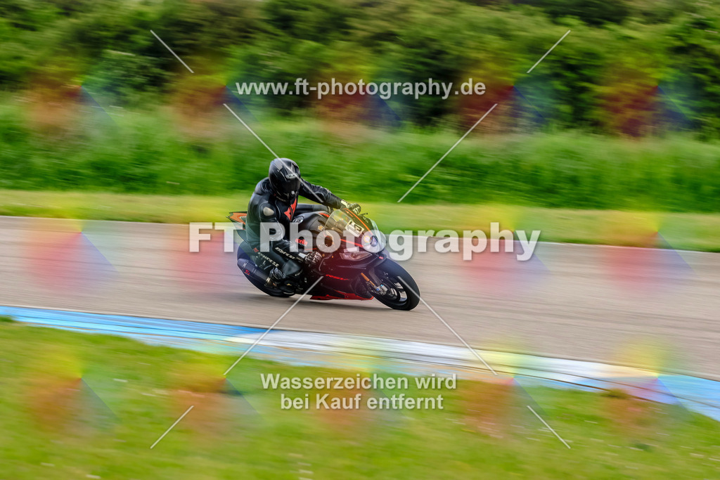 MotoTeam-9404 | Hier findet Ihr Bilder von Touristenfahrten auf der Nürburgring Nordschleife oder von anderen Veranstaltungen die ich besucht habe. Viel Spass beim Durch Schauen 