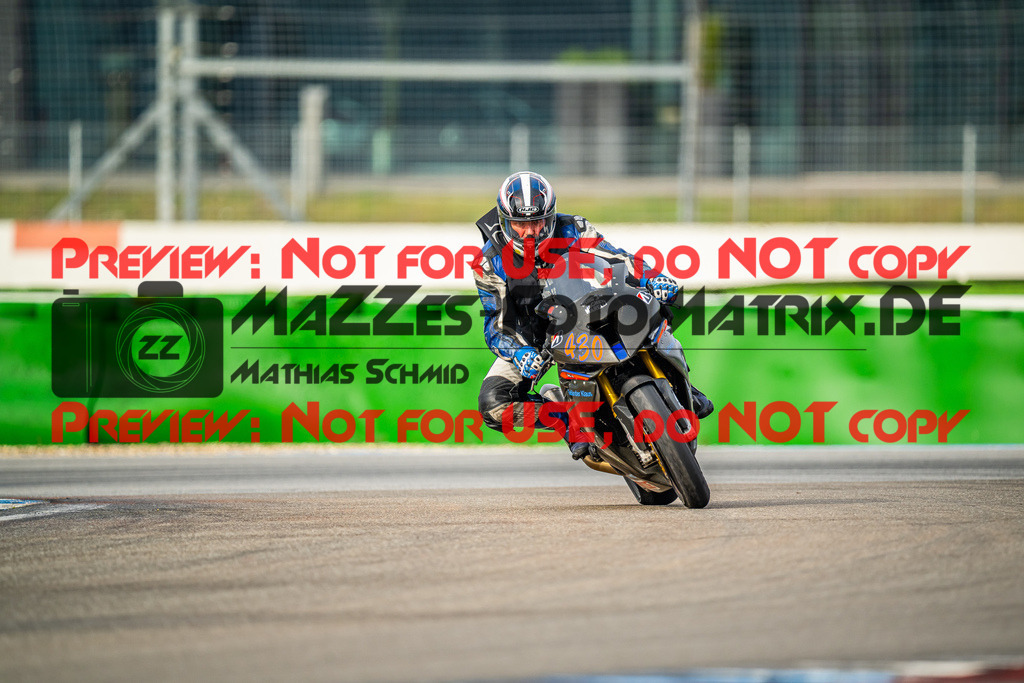 MaZZes_Fotomatrix_20240401_6007705_3791 | Fotograf Mathias Schmid
Sportfotograf,
Eventfotograf,
Hochzeitsfotograf,
Portraitfotograf