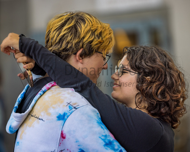 IMG_2022_08_27_0026644 | Professionelle Fotografen für Portrait-, Produkt-, Beauty -, Fashion-, kommerzielle - u. Hochzeitsfotografie sowie für Veranstaltungen. Lokal vor Ort oder in lokalen Studios.