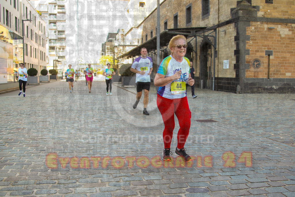 240921_1339_EV4_8909 | Sportfotografie im Rhein-Sieg Kreis, Köln, Bonn, NRW, Rheinland Pfalz, Hessen, etc. Unser Tätigkeitsfeld umfasst den Laufsport vom Volkslauf über den Marathon, Duathlon, Triathon bis zum Ultralauf wie Kölnpfad Ultra oder Schindertrail.