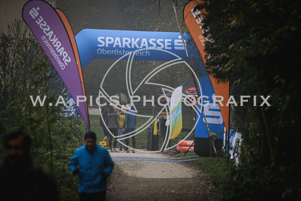 ..... | AUSTRIA, 09.11.24, Leonding,TGW KÜRNBERGTRAILRUN, Image shows: Photo: Wapics / Andreas Willdoner