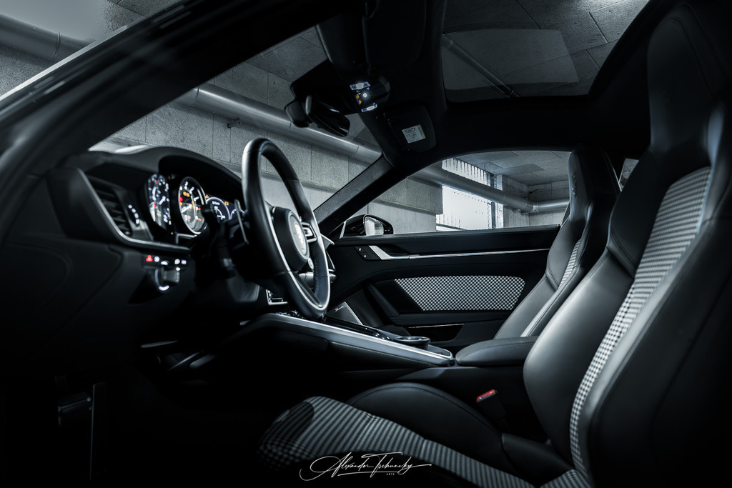 911 Turbo 992 | Entdecken Sie die faszinierende Welt von Alexander Tschuncky Arts: Kreative Fotografie, atemberaubende Automobilkunst und hochwertiger Bilderdruck. Lassen Sie sich inspirieren! - Realisiert mit Pictrs.com