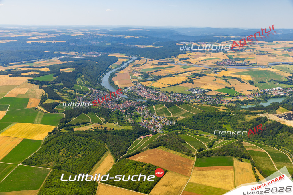 Das Luftbild zeigt : Homburg am Main Triefenstein - Die Luftaufnahme wurde 2023 vom UL-Flugzeug aus erstellt ( keine Drohne ) - Hochauflösende Luftaufnahme - Für grossformatige Ausdrucke geeignet. Die Geschenkidee !Mit Lizenz und Bildrechte bestellbar