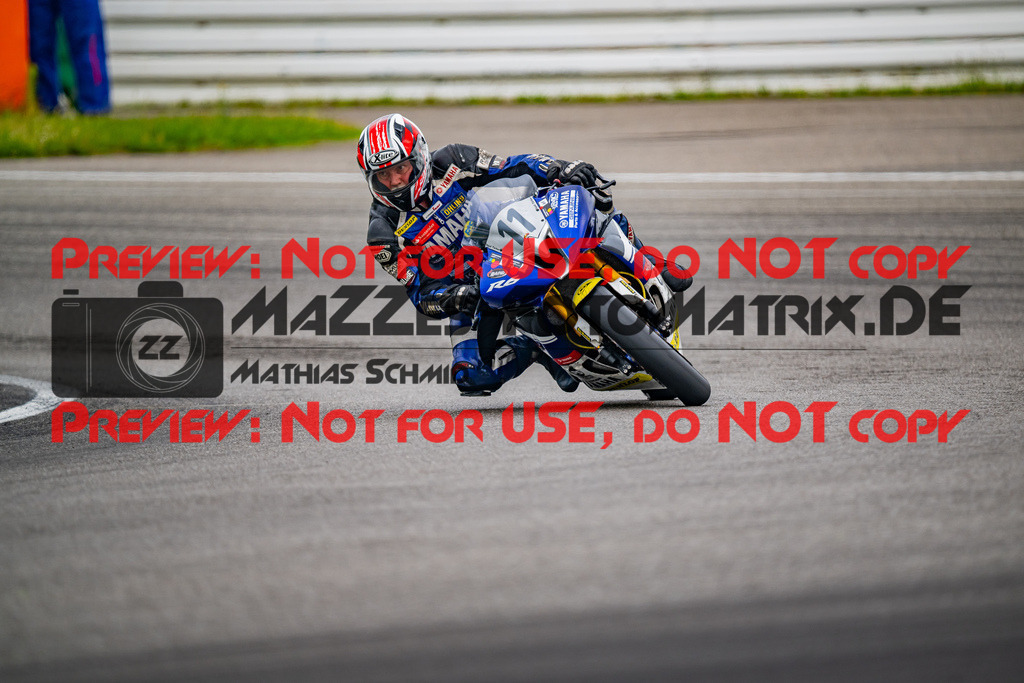 MaZZes_FotoMatrix_240701_6007705_3446 | WEISS