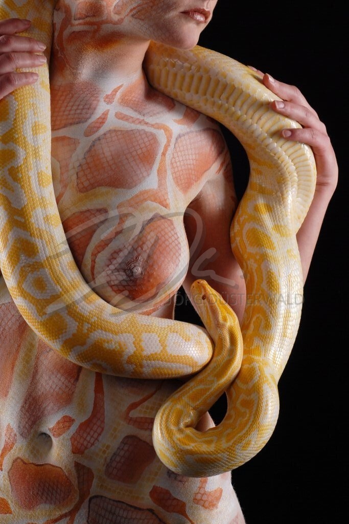 AnimalArt-SNAKE_7211 | #003 | Modell: Janina | Foto: Thorsten Ohmacht - Realisiert mit Pictrs.com