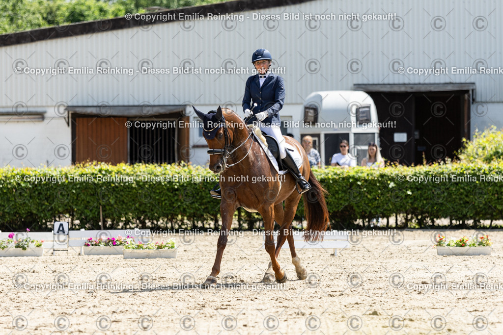 CL5A8220 | Emilia Reinking Fotografie - Realisiert mit Pictrs.com