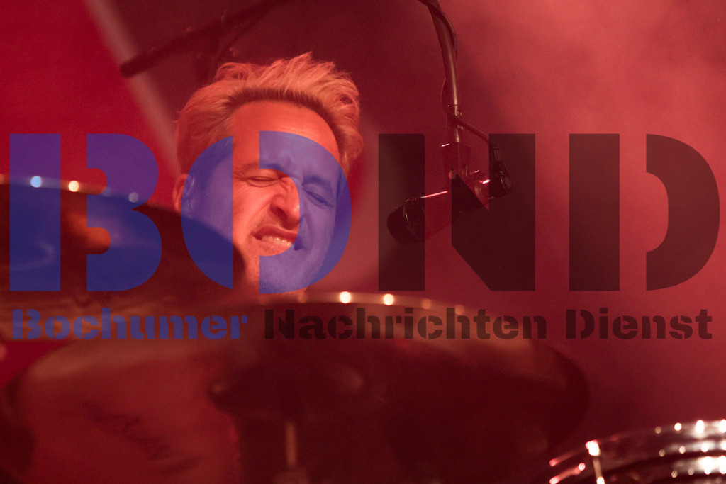 Zeltfestival Ruhr 2024 - Mr. Big  {date} -  | {headline}(Foto: Sebastian Sendlak / BOND) - Realisiert mit Pictrs.com