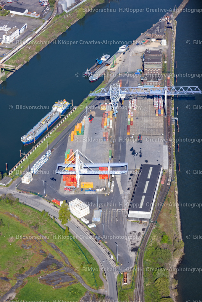 Luftbild Chempark Krefeld-Uerdingen_Deutschland_Europa-3319 | Chempark Krefeld-Uerdingen is an industrial park in Uerdingen, Krefeld,North Rhine-Westphalia , Germany,Europe - Realized with Pictrs.com