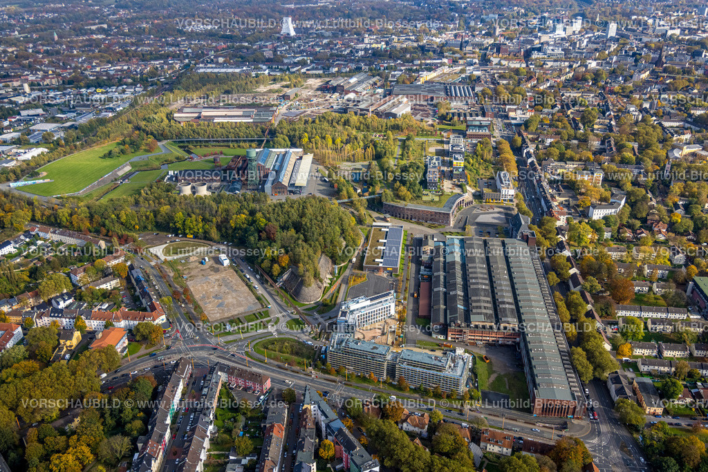 Bochum241016300 | Luftbild, Bochumer Verein, ehemaliges Krupp Stahlwerk Gelände, Jahrhunderthalle, hinten der verhüllte Förderturm des Bergbaumuseums, Kruppwerke, Bochum, Ruhrgebiet, Nordrhein-Westfalen, Deutschland